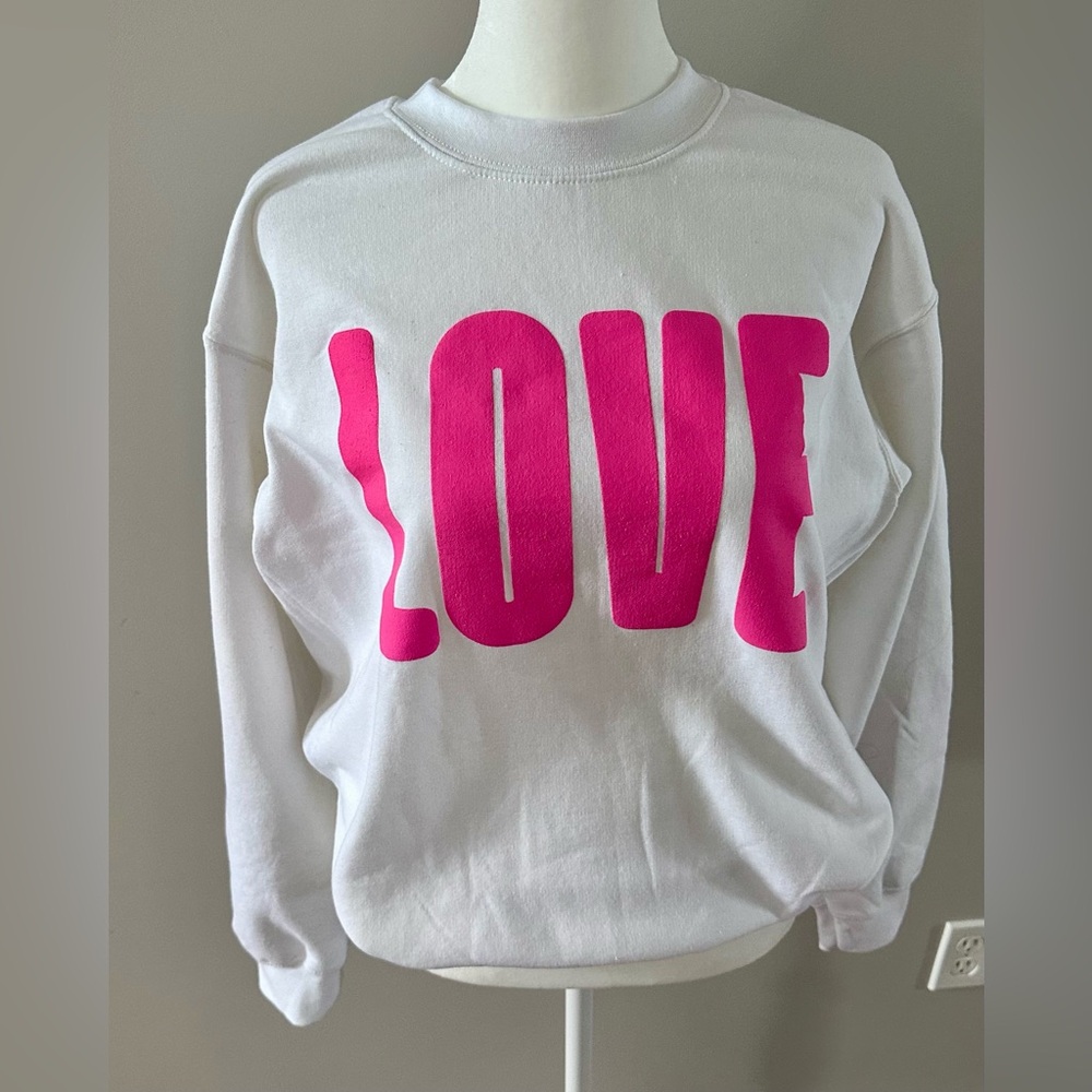 LOVE Sweatshirt, size small